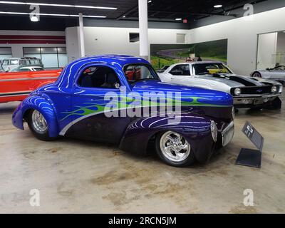 Manhattan, Kansas - 14 luglio 2023: Midwest Dream Car Collection - Custom, Classic, Muscle, Super Cars Foto Stock