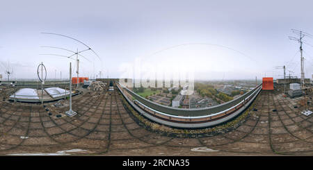 Visualizzazione panoramica a 360 gradi di Antenne presso la stazione radio amatoriale PI4TUE presso l'Università della tecnologia di Eindhoven