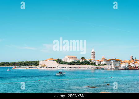 Vista della città vecchia di Rab, isola di Rab, Croazia. Foto Stock