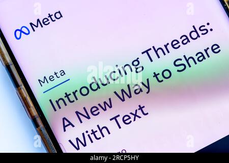 Londra. UK-07.07.2023. Le pagine Internet di Meta introducono i loro nuovi thread di app per social media. Foto Stock