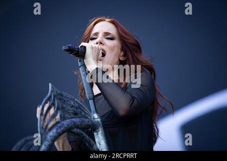 Epica in concerto all'Ippodromo Snai San Siro di Milano. Foto di Davide Merli Foto Stock