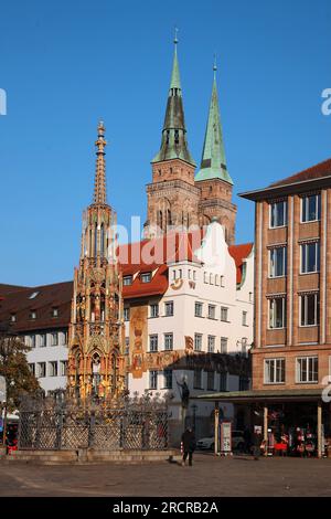 Hauptmarkt Main Market Square, Norimberga, Baviera, Germania Foto Stock