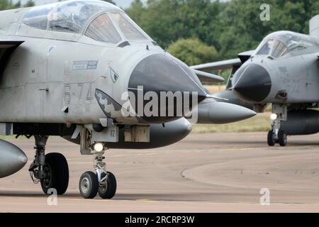 Italian Air Force A-200A Tornado's arriva il Fairford International Air Tattoo del 2023 Foto Stock