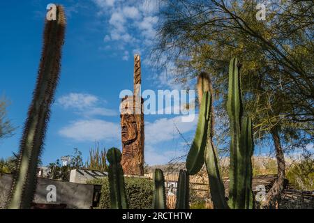 Un'aggiunta successiva al Museo Pueblo di Cabot è quella del Waokiye, o "aiutante tradizionale" in lingua Lakota. Foto Stock