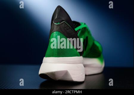 HCMC, Vietnam - luglio 2023. Foto di primo piano di Adidas Adizero solo per uso editoriale, sfondo nero isolato Foto Stock