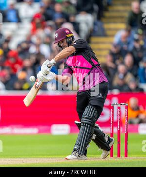 Lewis Gregory in battuta per Somerset nella semifinale del Vitality Blast Finals Day tra Surrey e Somerset. Foto Stock