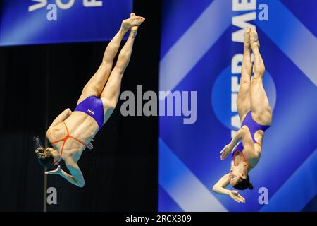 Fukuoka, Giappone. 17 luglio 2023. FUKUOKA, GIAPPONE - 17 LUGLIO: Inge Jansen dei Paesi Bassi e Celine van Duijn dei Paesi Bassi gareggiano in Women 3m sincronizzate il giorno 4 dei Campionati mondiali di acquacoltura di Fukuoka 2023 presso la piscina prefetturale di Fukuoka il 17 luglio 2023 a Fukuoka, Giappone (foto di Nikola Krstic/BSR Agency) credito: Agenzia BSR/Alamy Live News Foto Stock