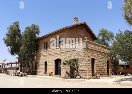 Amman, Giordania : stazione di Giza accanto all'aeroporto (Hedjaz Jordan Railway) vecchio edificio Foto Stock