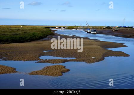 Una vista sul New Cut di Blakeney Foto Stock