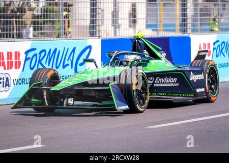 Nick Cassidy dell'Australia e Envision Racing durante il round 13 di qualifica del Campionato del mondo ABB Formula e 2023 Hankook Roma e-Prix. Foto Stock