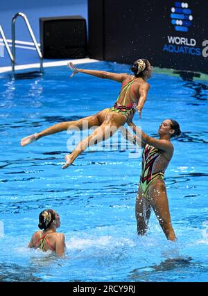 Fukuoka, Giappone. 17 luglio 2023. Il Team Egypt si esibisce durante la finale acrobatica a squadre miste di nuoto artistico al World Aquatics Championships 2023 a Fukuoka, in Giappone, il 17 luglio 2023. Crediti: Xia Yifang/Xinhua/Alamy Live News Foto Stock