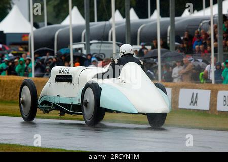 1923 Thomas Special 'Babs' guidato da Geraint Owen al Festival of Speed, Goodwood, 14 luglio 2023, (foto: Michael Cole) Foto Stock