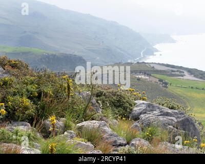 Vista panoramica verso Spili, Creta sud-ovest Foto Stock