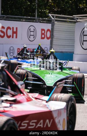 Roma, Italia. 15 luglio 2023. Nick Cassidy dell'Australia e Envision Racing gareggiano durante il round 13 dell'ABB Formula e World Championship 2023 Hankook Rome e-Prix. (Foto di Davide di Lalla/SOPA Images/Sipa USA) credito: SIPA USA/Alamy Live News Foto Stock