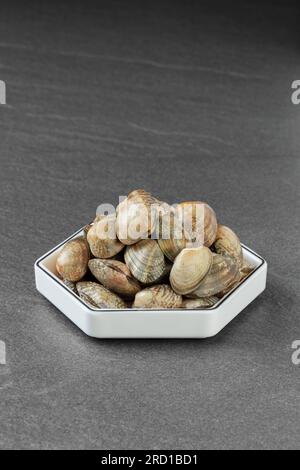 Vongole fresche (Surf , a collo corto , tappeto , Venere, vongole) per hot pot,yakiniku, sukiyaki e shabu usati Foto Stock