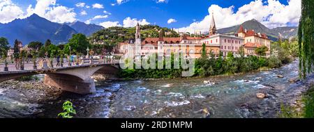 Splendida città di Merano - popolare località termale in Italia in alto Adige, provincia di Bolzano Foto Stock