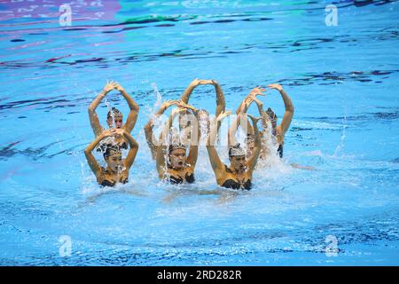 Fukuoka, Giappone. 17 luglio 2023. USA team Group Artistic Swimming : World Aquatics Championships Fukuoka 2023 Acrobatic routine Final alla Marine Messe Fukuoka Hall A Fukuoka, Giappone . Crediti: YUTAKA/AFLO SPORT/Alamy Live News Foto Stock