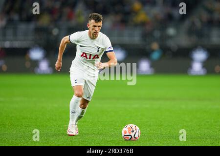 Perth, Australia. 18 luglio 2023. Australia, Perth, 18 luglio 2023: Ivan Perisic (14 Tottenham) calcio di punizione durante la partita di calcio amichevole internazionale tra il Tottenham Hotspur e il West Ham United all'Optus Stadium di Perth, Australia. (Daniela Porcelli/SPP) credito: SPP Sport Press Photo. /Alamy Live News Foto Stock