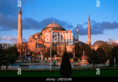 Hagia Sophia, Ahmed, Sultan Ahmet Park, Istanbul, Turchia Foto Stock