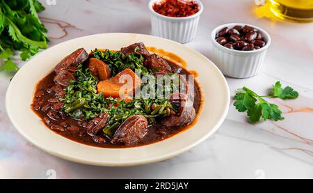 Farofa, tostato farina di manioca, cibo brasiliano Foto stock - Alamy