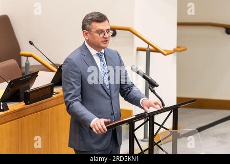 New York, Stati Uniti. 18 luglio 2023. Il ministro degli Esteri ucraino Dmytro Kuleba interviene durante la 88a riunione plenaria di GA presso la sede delle Nazioni Unite a New York (foto di Lev Radin/Pacific Press) credito: Pacific Press Media Production Corp./Alamy Live News Foto Stock