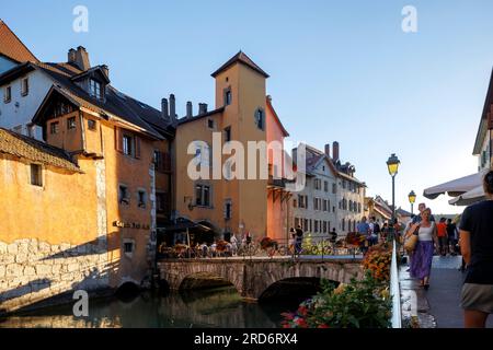 Passage de l'Île nel centro storico di Annecy alta Savoia Auvergne-Rodano-Alpi Francia Foto Stock