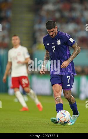 Doha, Qatar, 30, novembre 2022. Rodrigo de Paul dall'Argentina in azione durante la partita tra Polonia e Argentina, partita 39. Qata della Coppa del mondo FIFA Foto Stock