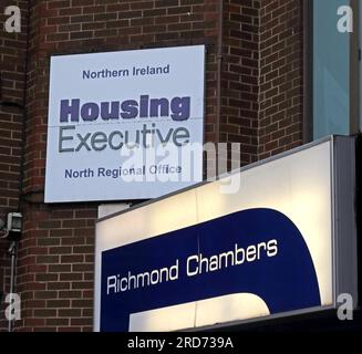 Richmond Chambers Housing Executive Office, Northern Ireland North Regional Office, The Diamond, Derry, Co Londonderry, Irlanda del Nord, REGNO UNITO, BT48 6QP Foto Stock