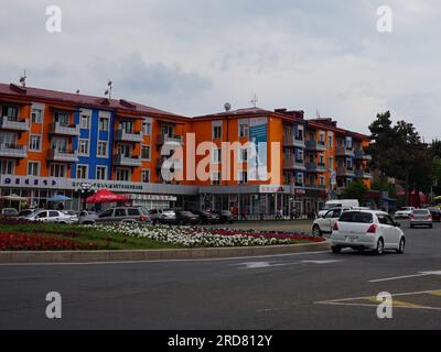 Stepanakert, Azerbaigian. 11 giugno 2019. La riva di Artsakh è stata vista alla rotatoria di Stepanakert, Nagorno-Karabakh. Il paese indipendente de facto non riconosciuto nel Caucaso meridionale, il Nagorno-Karabakh (noto anche come Artsakh) è stato nella più lunga disputa territoriale tra Azerbaigian e Armenia nell'Eurasia post-sovietica dal crollo dell'Unione Sovietica. È popolata principalmente da etnia armena. (Immagine di credito: © Jasmine Leung/SOPA Images via ZUMA Press Wire) SOLO USO EDITORIALE! Non per USO commerciale! Foto Stock