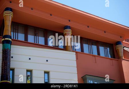 Esterno di uno splendido edificio art nouveau a Kecskemet, Ungheria centrale Foto Stock