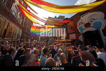 Manchester Pride - Canal Street / Bloom Street, Manchester, Inghilterra, Regno Unito, M1 3EZ Foto Stock