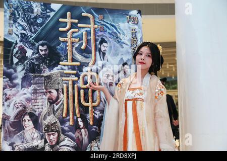 Shanghai, Cina. 19 luglio 2023. I cosplayer di Bilibili parteciperanno alla prima di The Gods i Movie Creation a Shanghai, in Cina, il 18 luglio 2023. (Foto di Costfoto/NurPhoto) credito: NurPhoto SRL/Alamy Live News Foto Stock