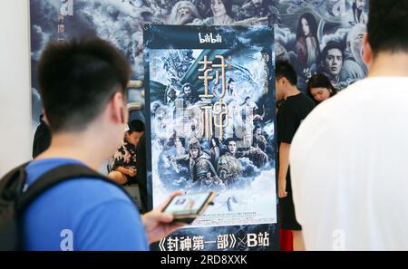 Shanghai, Cina. 19 luglio 2023. I cosplayer di Bilibili parteciperanno alla prima di The Gods i Movie Creation a Shanghai, in Cina, il 18 luglio 2023. (Foto di Costfoto/NurPhoto) credito: NurPhoto SRL/Alamy Live News Foto Stock