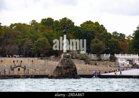 Sebastopoli, Crimea. 26 settembre 2021. Il Monumento alle navi sommerse è il simbolo della città di Sebastopoli, sulla contesa penisola di Crimea. Crediti: Katrina Kochneva/ZUMA Wire/Alamy Live News Foto Stock