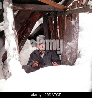 WARREN BEATTY IN MCCABE & MRS. MILLER (1971), diretto da ROBERT ALTMAN. Crediti: WARNER BROTHERS / album Foto Stock