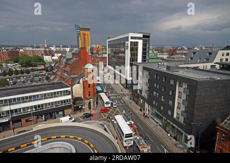 Shudehill, Manchester, città, centro, skyline verso Crowne Plaza hotel, e Oldham, Inghilterra, Regno Unito, M4 2AF Foto Stock