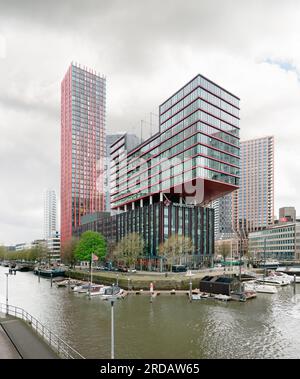 Rotterdam, Paesi Bassi - l'appartamento Red Apple e l'edificio a uso misto di KCAP Foto Stock