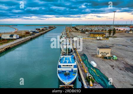 Foce del fiume Pescara, Pescara, Italia Foto Stock
