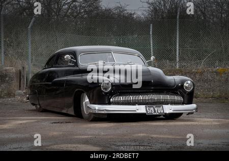 1949 Mercury "lead sled" tradizionale auto personalizzata low rider Foto Stock