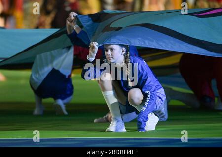 Auckland, nuova Zelanda. 20 luglio 2023. Le interpreti si vedono durante la cerimonia di apertura della Coppa del mondo femminile FIFA 2023 tenutasi all'Eden Park. Punteggio finale nuova Zelanda 1:0 Norvegia. Credito: SOPA Images Limited/Alamy Live News Foto Stock