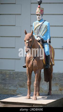 Statua di un soldato imperiale ungherese a cavallo a Keszthely, Ungheria Foto Stock