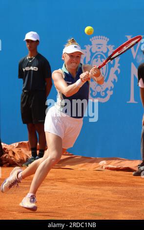 Bene, bello. 20 luglio 2023. BELLA, FRANCIA, 19. Luglio 2023; la Svizzera Céline Naef gioca un anticipo nella sua partita singola contro Clara Tauson della Danimarca, al torneo Nice Hopman Cup, Nizza, Francia, 19 luglio 2023 - foto e copyright Thierry CARPICO/ATP Images (CARPICO Thierry/ATP/SPP) credito: SPP Sport Press Photo. /Alamy Live News Foto Stock