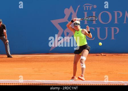 Bene, bello. 20 luglio 2023. BELLA, FRANCIA, 19. Luglio 2023; Clara Tauson della Danimarca gioca un anticipo nella sua partita singola contro Céline Naef della Svizzera, al torneo Nice Hopman Cup, Nizza, Francia, 19 luglio 2023 - foto e copyright Thierry CARPICO/ATP Images (CARPICO Thierry/ATP/SPP) credito: SPP Sport Press Photo. /Alamy Live News Foto Stock