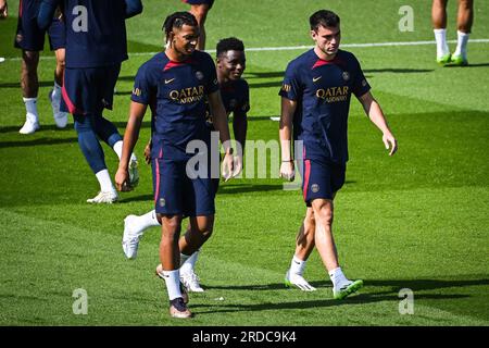 Poissy, Francia. 20 luglio 2023. Cher NDOUR di PSG, Serif NHAGA di PSG e Manuel UGARTE di PSG durante la formazione del team Paris Saint-Germain il 20 luglio 2023 al Campus PSG di Poissy, Francia - foto Matthieu Mirville/DPPI Credit: DPPI Media/Alamy Live News Foto Stock