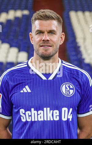 Gelsenkirchen, Germania. 20 luglio 2023. Foto del team FC Schalke 04, Simon Terodde di Schalke Credit: Tim Rehbein/dpa/Alamy Live News Foto Stock