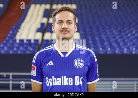 Gelsenkirchen, Germania. 20 luglio 2023. Foto del team FC Schalke 04, Cedric Brunner di Schalke credito: Tim Rehbein/dpa/Alamy Live News Foto Stock