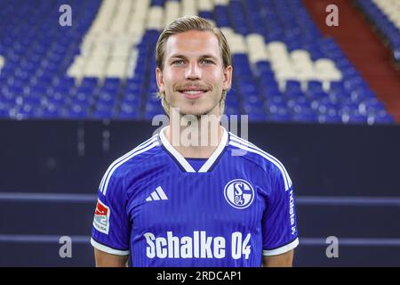 Gelsenkirchen, Germania. 20 luglio 2023. Foto del team FC Schalke 04, Lino Tempelmann di Schalke credito: Tim Rehbein/dpa/Alamy Live News Foto Stock