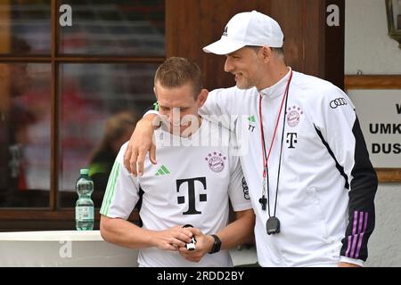 Allenatore Thomas TUCHEL (FC Bayern Monaco) con Nicolas Mayer (Performance Manager, sinistra). Allenamento FC Bayern Monaco. Campo di addestramento a Rottach Egern il 20 luglio 2023. Calcio 1st Bundesliga, stagione 2023/2024. ? Foto Stock