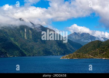 Dusky Sound, Tamatea, uno dei più complessi fiordi, Fiordland National Park, South Island, nuova Zelanda Foto Stock