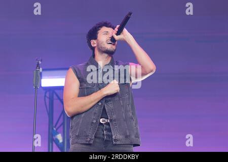 La cantante colombiana Sebastián Yatra si esibisce durante il concerto del festival OMG! LaLiga Music Experience Live at Madrid Wanda Metropolitan Stadium, 17 giugno 2023 Spagna con: Sebastián Yatra dove: Madrid, Spagna quando: 17 giugno 2023 credito: Oscar Gonzalez/WENN Foto Stock